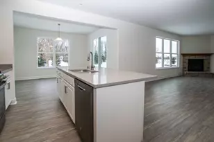 414 Manchester Dr, Williams Bay, WI 53191 - Photo 14