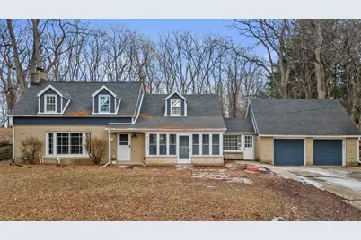 W204N6938  Lannon Rd, Menomonee Falls, WI 53051 - Photo 1