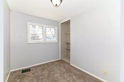 6402 W Bennett Ave, Milwaukee, WI 53219 - Photo 12