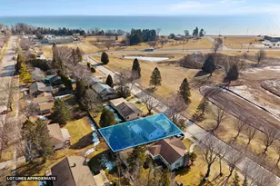 316 E Park View Ln, Manitowoc, WI 54220 - Photo 26