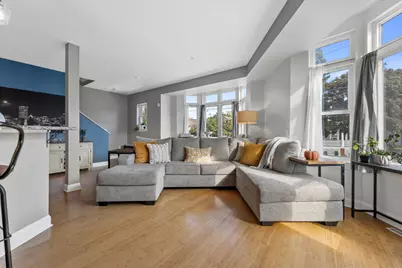 2009 N Cambridge Ave, Milwaukee, WI 53202 - Photo 12