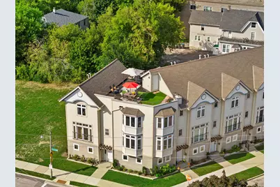 2009 N Cambridge Ave, Milwaukee, WI 53202 - Photo 2