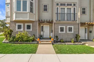 2009 N Cambridge Ave, Milwaukee, WI 53202 - Photo 6