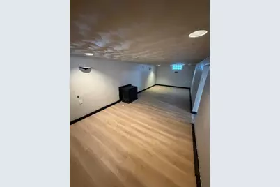 4334 W Eggert Pl, Milwaukee, WI 53218 - Photo 14