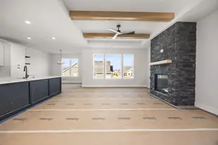 W198N4901 Hickory St, Menomonee Falls, WI 53051 - Photo 10