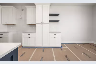 W198N4901  Hickory St, Menomonee Falls, WI 53051 - Photo 4