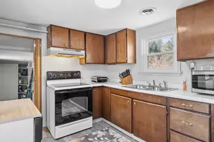 115 E Barrett St, Glenbeulah, WI 53023 - Photo 2