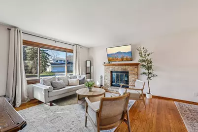 6004  Oriole Ln, Greendale, WI 53129 - Photo 4