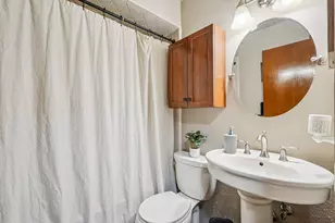 6004 Oriole Ln, Greendale, WI 53129 - Photo 16