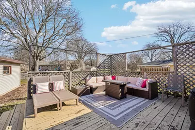 6004  Oriole Ln, Greendale, WI 53129 - Photo 28