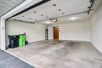 210  Hartford Sq, Hartford, WI 53027 - Photo 22