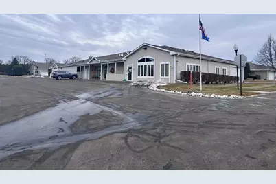 210  Hartford Sq, Hartford, WI 53027 - Photo 18