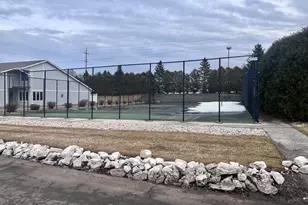 210 Hartford Square, Hartford, WI 53027 - Photo 32