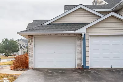 W240N2532 E Parkway Meadow Cir #5, Pewaukee, WI 53072 - Photo 32