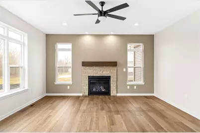 2264  Ravenswood Rd, Burlington, WI 53105 - Photo 12