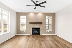 2264 Ravenswood Rd, Burlington, WI 53105 - Photo 12