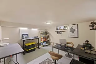 4637 N 101st St, Wauwatosa, WI 53225 - Photo 30