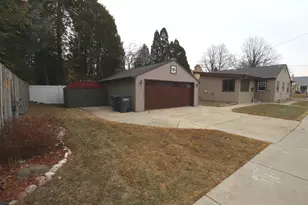 604 N 27th St, Sheboygan, WI 53081 - Photo 30