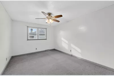 807  79th St, Kenosha, WI 53143 - Photo 10