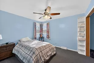 807 79th St, Kenosha, WI 53143 - Photo 14