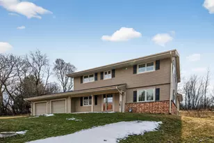 308 Prairie View Dr, North Prairie, WI 53153 - Photo 1