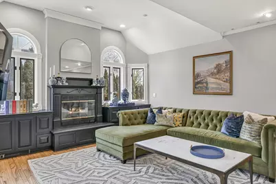 806 E Beaumont Ave, Whitefish Bay, WI 53217 - Photo 14