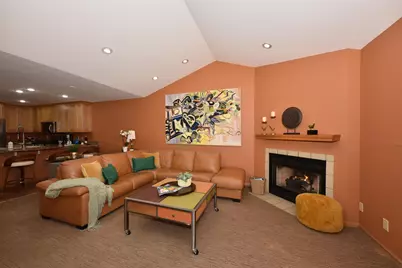 1600 W Green Tree Rd #302, Glendale, WI 53209 - Photo 2