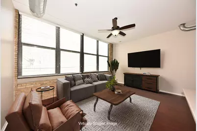 1924 N Hubbard St #215, Milwaukee, WI 53212 - Photo 2