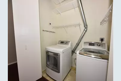 1924 N Hubbard St #215, Milwaukee, WI 53212 - Photo 6