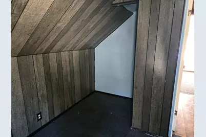 6480 N 56th St, Milwaukee, WI 53223 - Photo 8