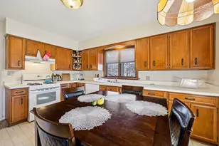 4703 W Jackson Park Dr, Milwaukee, WI 53219 - Photo 18