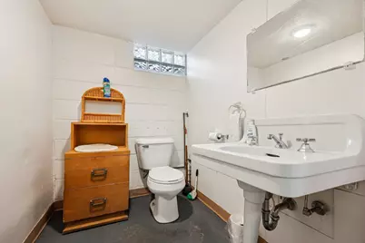 4703 W Jackson Park Dr, Milwaukee, WI 53219 - Photo 54