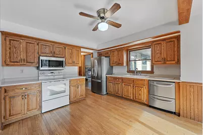 1624  Randy Cir, Port Washington, WI 53074 - Photo 6