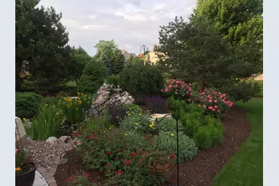 1810 E Bristlecone Dr, Hartland, WI 53029 - Photo 74