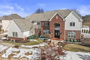 1810 E Bristlecone Dr, Hartland, WI 53029 - Photo 82