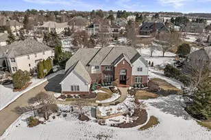 1810 E Bristlecone Dr, Hartland, WI 53029 - Photo 90