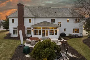 1810 E Bristlecone Dr, Hartland, WI 53029 - Photo 96