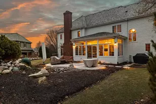 1810 E Bristlecone Dr, Hartland, WI 53029 - Photo 110