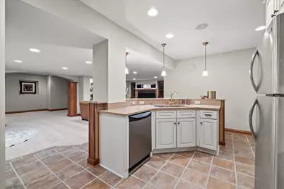 1810 E Bristlecone Dr, Hartland, WI 53029 - Photo 50