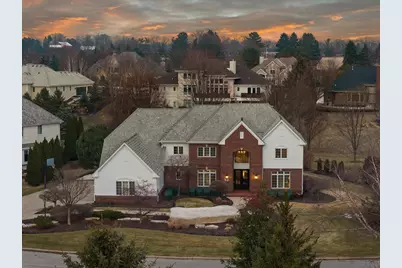 1810 E Bristlecone Dr, Hartland, WI 53029 - Photo 98