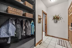 1810 E Bristlecone Dr, Hartland, WI 53029 - Photo 56