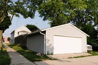 1748 S 4th St, Milwaukee, WI 53204 - Photo 4