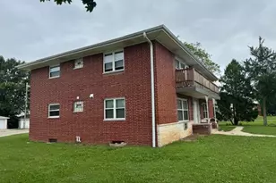 8922 W Villard Ave, Milwaukee, WI 53225 - Photo 2