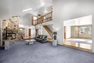 W342N6303 Kathy Dr, Lac La Belle, WI 53066 - Photo 4