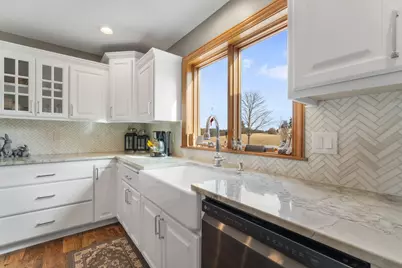 3219  Old Hickory Pl, West Bend, WI 53095 - Photo 14