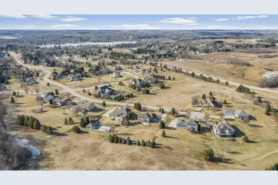 3219  Old Hickory Pl, West Bend, WI 53095 - Photo 44