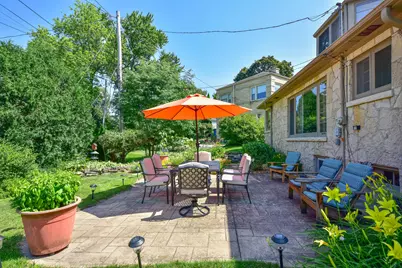 2441 N 97th St, Wauwatosa, WI 53226 - Photo 28