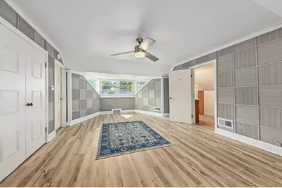 2441 N 97th St, Wauwatosa, WI 53226 - Photo 20