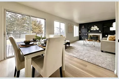 10008  64th St, Kenosha, WI 53142 - Photo 4