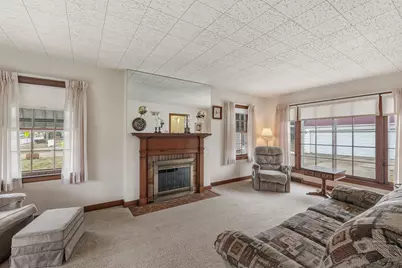 301  North Ave, Hartland, WI 53029 - Photo 4